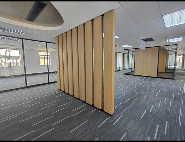 751M² OFFICE TO LET IN BRYANSTON